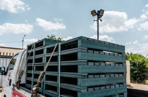 How Switching to Plastic Pallets Can Save Your Business Money